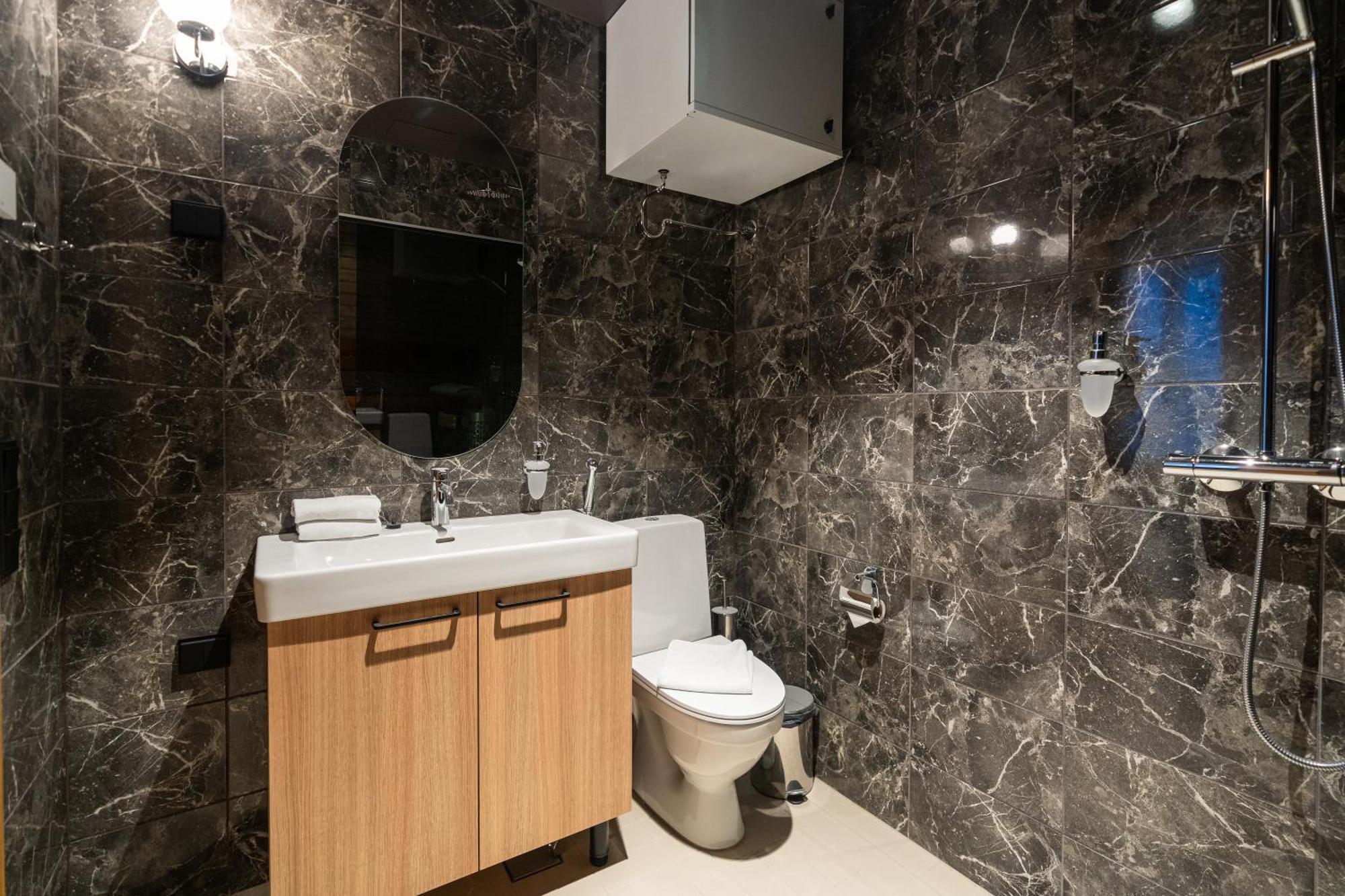 Postmaster Hotel โรวานิเอมิ ภายนอก รูปภาพ