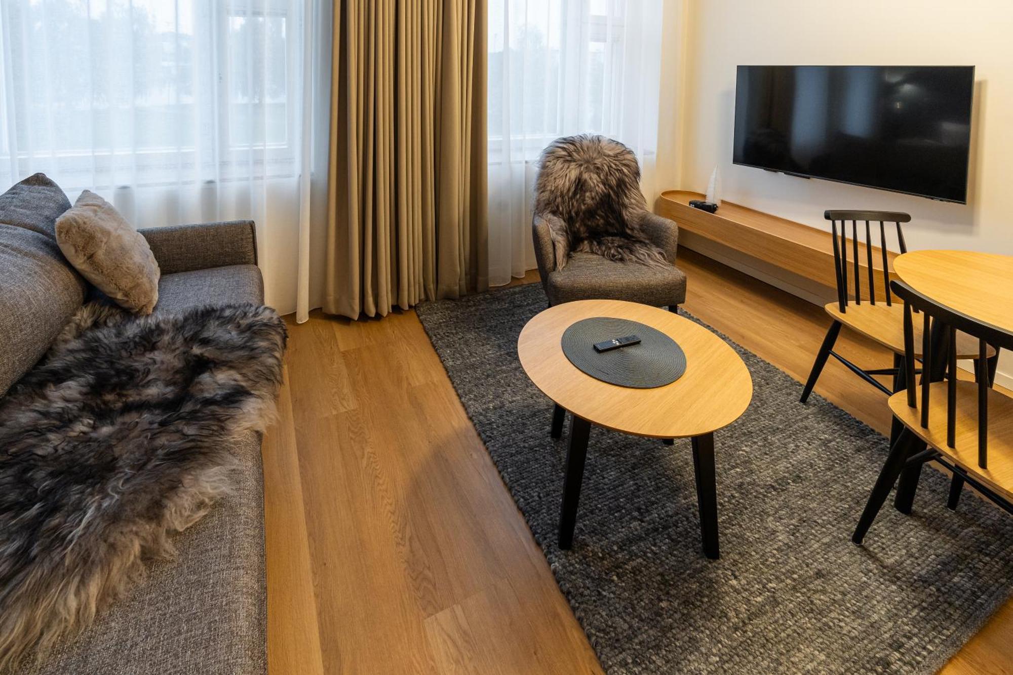 Postmaster Hotel โรวานิเอมิ ภายนอก รูปภาพ